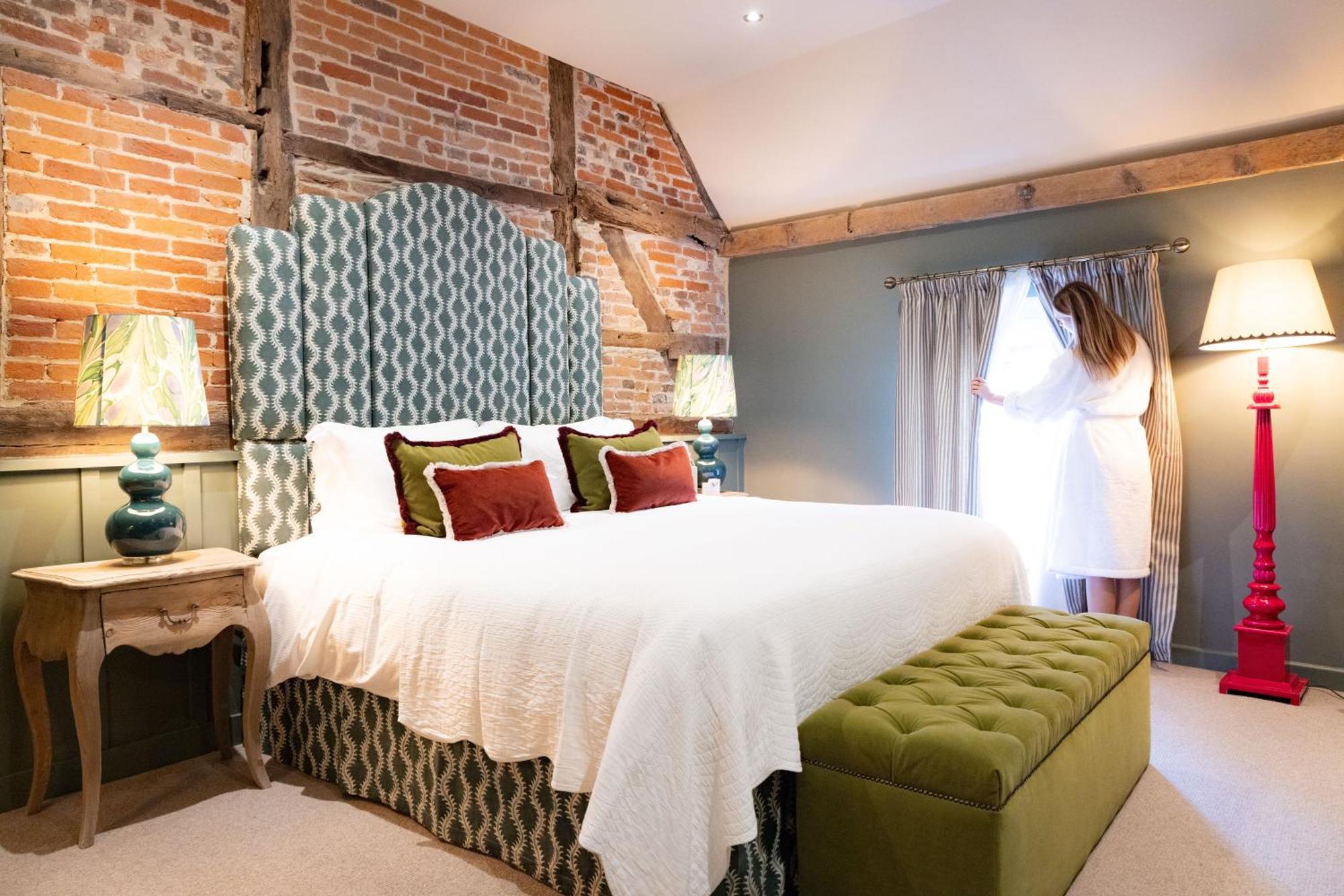 The Coat And Bear - A Heartwood Inn Newbury  Exterior photo