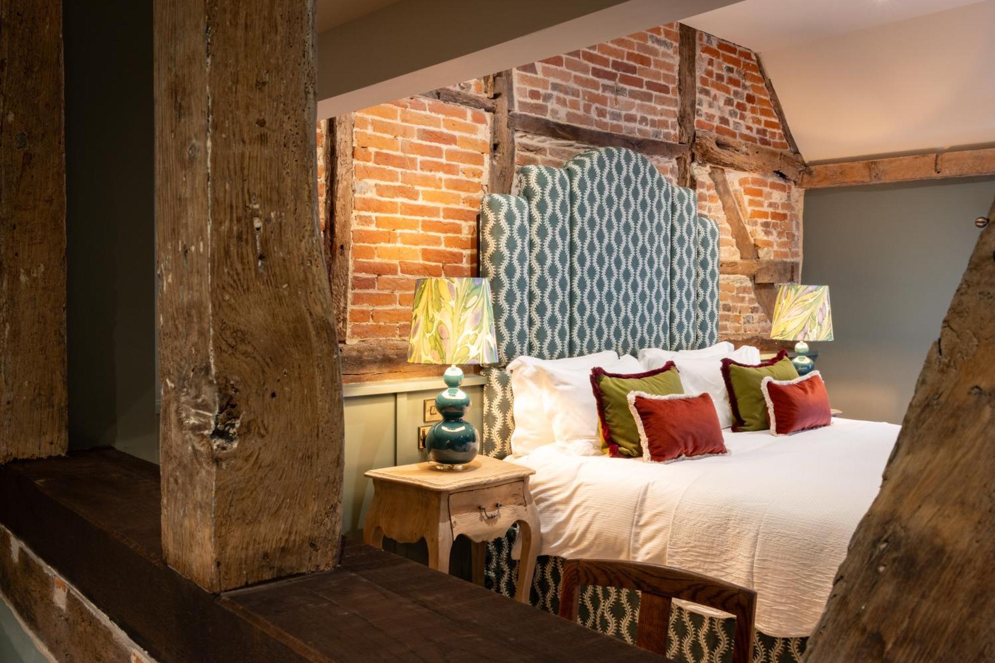 The Coat And Bear - A Heartwood Inn Newbury  Exterior photo